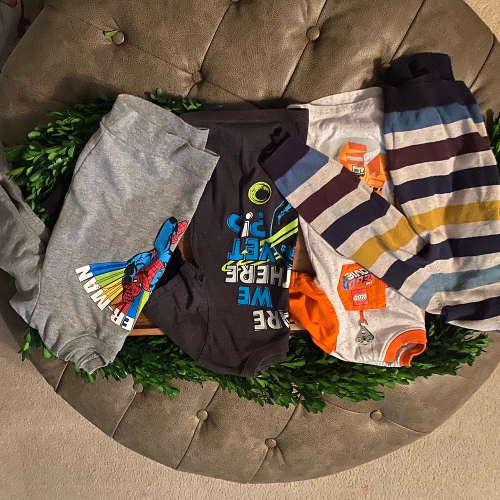 Boys clothing lot size 5t